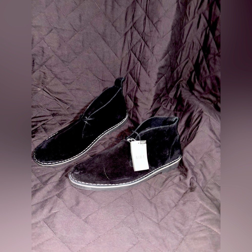Route 66 Black Chukka Boots with Elegant Design